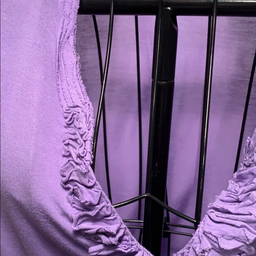 Boden ruffled v-neck lilac top - Picture 6 of 7